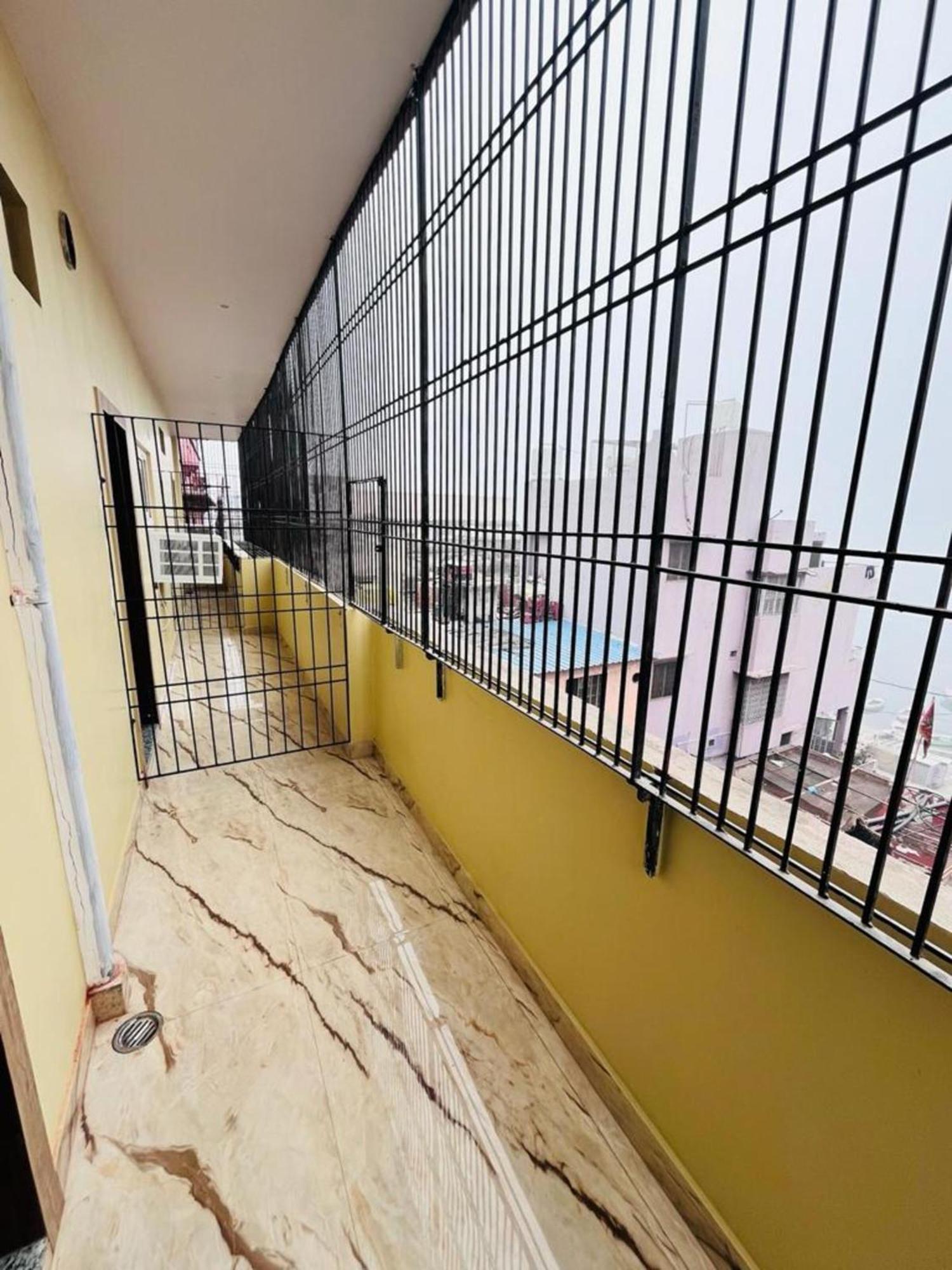 Ks Paying Guest House Varanasi Ngoại thất bức ảnh