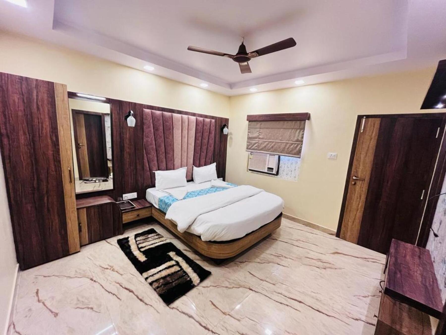 Ks Paying Guest House Varanasi Ngoại thất bức ảnh