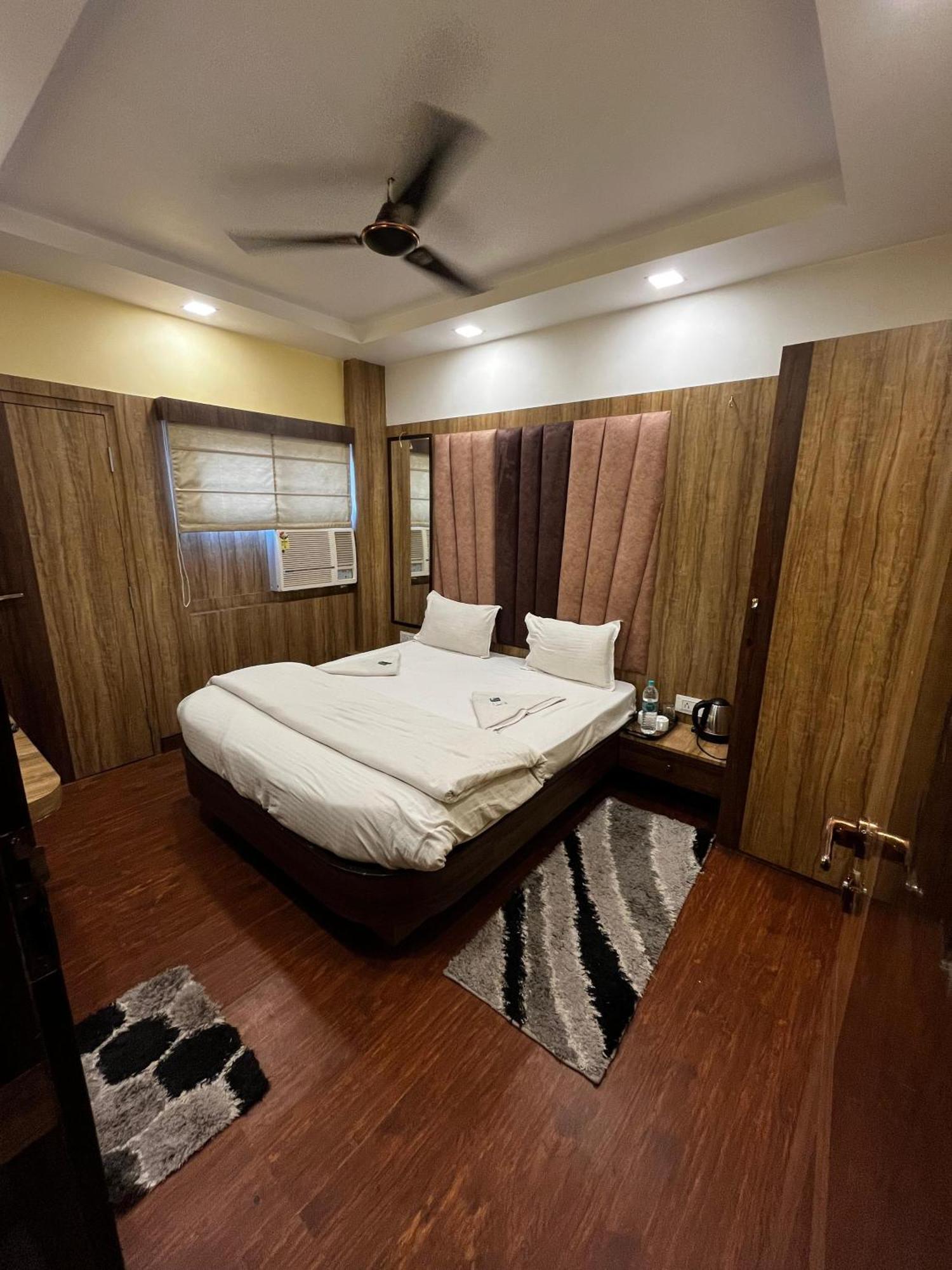 Ks Paying Guest House Varanasi Ngoại thất bức ảnh